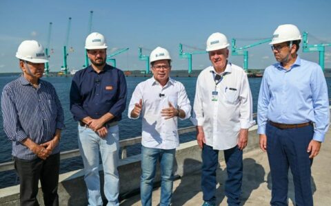 Governo do Amazonas e setor portuário alinham plano para estiagem