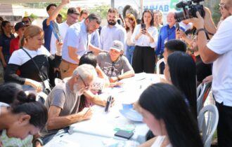  Governo do AM reassenta 178 famílias das comunidades da Sharp e Manaus 2000