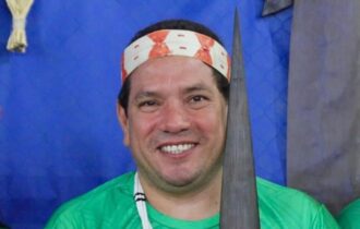 Justiça aceita denúncia contra prefeito de Atalaia do Norte por propaganda antecipada