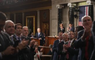 Governadores democratas prometem apoio a Biden