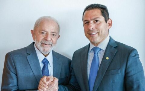 Marcelo diz que conversa com Lula sobre Manaus, mas não traz novidades