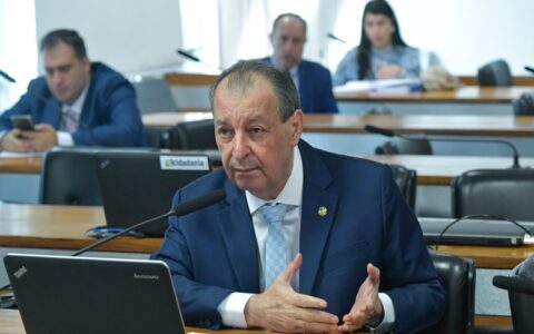 Senador Omar Aziz comenta investigação ilegal da Abin durante governo Bolsonaro