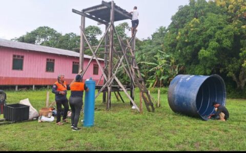 Defesa Civil do Amazonas instala unidades do 'Projeto Água Boa' em Maraã