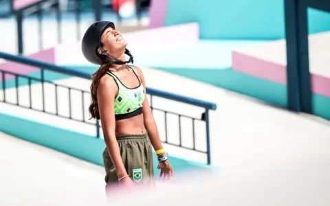Rayssa Leal conquista medalha de bronze no skate street feminino