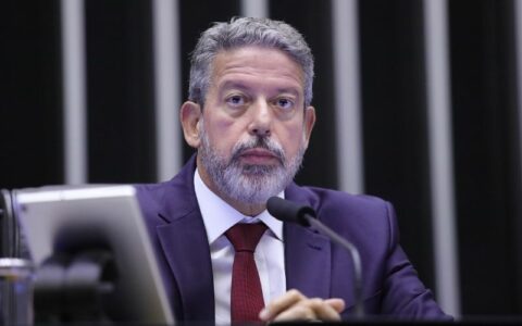 Regulamentação da reforma tributária será votada a partir da próxima quarta-feira, diz Lira