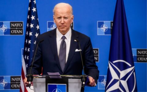 Biden diz que está rezando por Trump e sua família após atentado