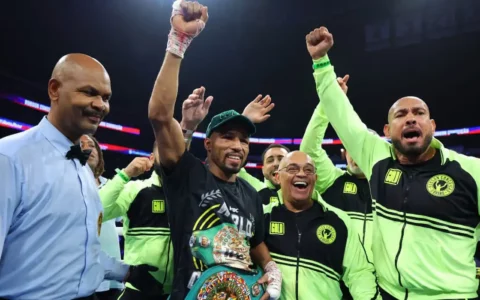 Robson Conceição é campeão mundial no boxe profissional nos EUA