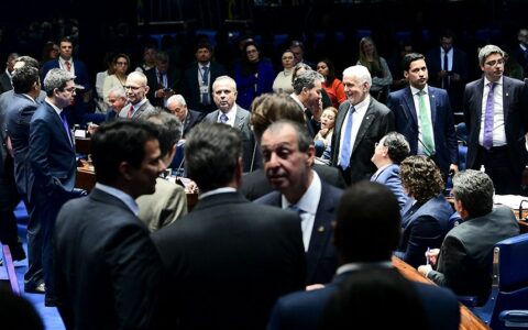 Senado analisa PEC que flexibiliza pagamento de dívidas das prefeituras