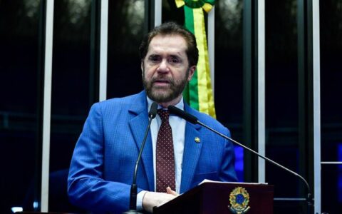 Senador Plínio Valério afirma que candidato a vice-prefeito de Manaus vem do PSDB e deve ser escolhido nesta segunda