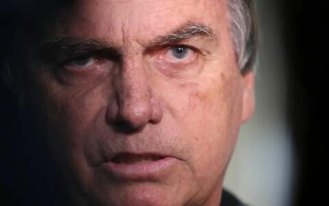 PT tenta barrar mudança da Ficha Limpa que pode beneficiar Bolsonaro