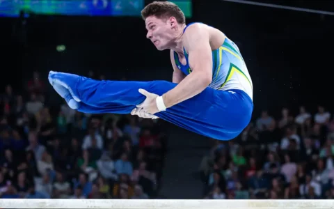 Diogo Soares avança à final da ginástica artística masculina em Paris