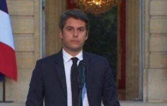 Premiê da França diz 'não ter maioria para governar' e quer deixar o cargo