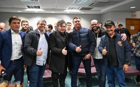 Em SC, Javier Milei participa de Conferência Conservadora ao lado de Bolsonaro