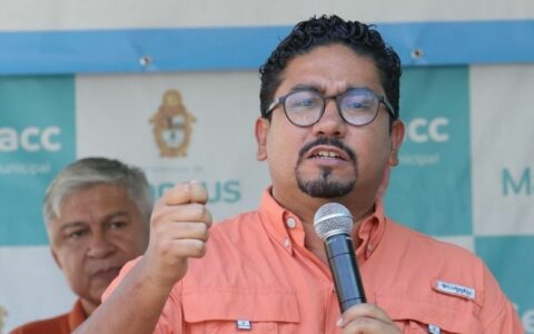 Titular da Semacc critica oposição e rebate críticas às obras nas feiras de Manaus
