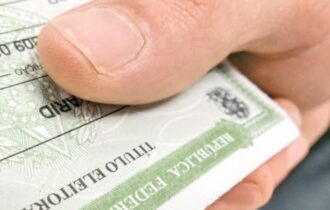Saiba quais eleitores podem fazer transferência temporária de local de votação