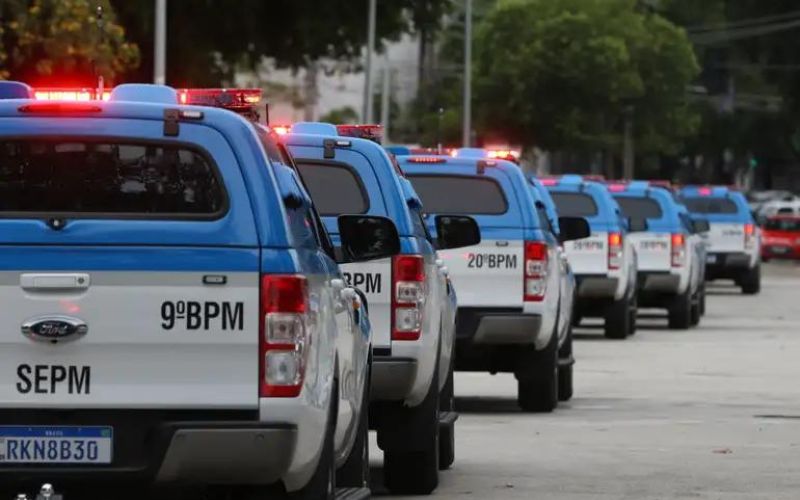 Embaixatriz do Gabão fala em filho traumatizado por abordagem da PM
