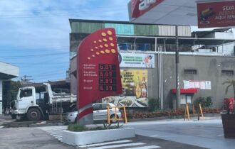 Aumento repentino no preço da gasolina revolta motoristas em Manaus
