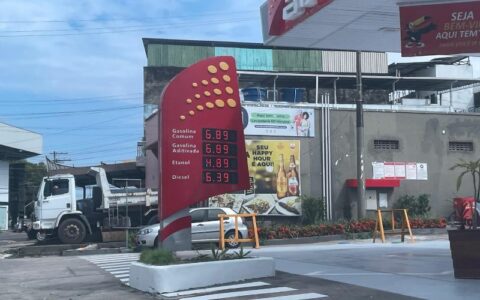 Aumento repentino no preço da gasolina revolta motoristas em Manaus