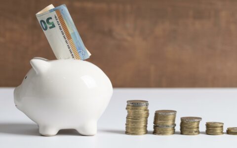 Carga tributária cresce, mas desigualdades regionais se acentuam