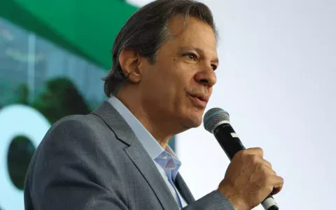 'Chegou a hora de colocar ordem nisso', diz Haddad sobre bets