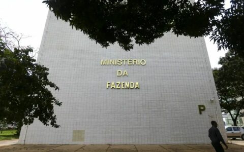 Atraso em sistema de tecnologia paralisa saques do Fundo PIS/Pasep