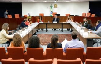 Ministro do STF recebe lideranças indígenas para tratar do marco temporal