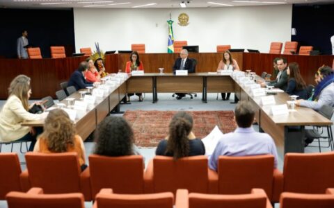 Ministro do STF recebe lideranças indígenas para tratar do marco temporal