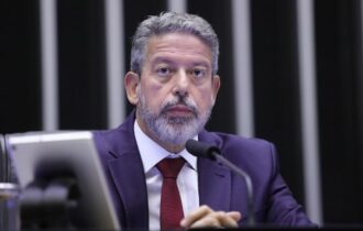 Regulamentação da reforma tributária será votada a partir da próxima quarta-feira, diz Lira