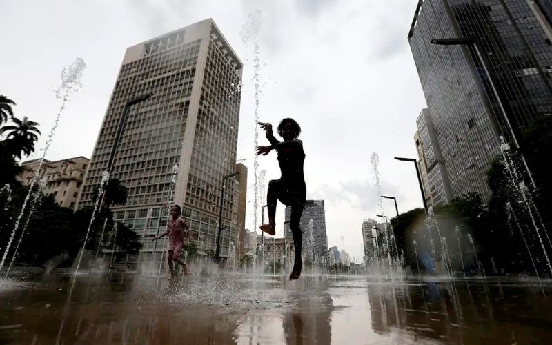 Entenda estudo da Nasa sobre 'Brasil inabitável' em 50 anos