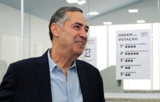 Barroso se reúne com presidentes do Legislativo