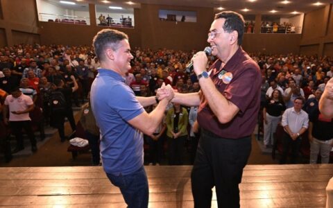 Assembleia de Deus oficializa apoio à reeleição de David Almeida 'pela felicidade de Manaus'