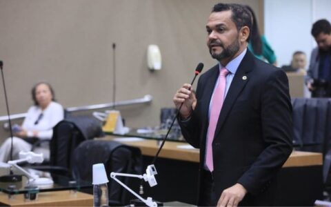 Rozenha cobra providências para evitar que incidentes paralisem Manaus