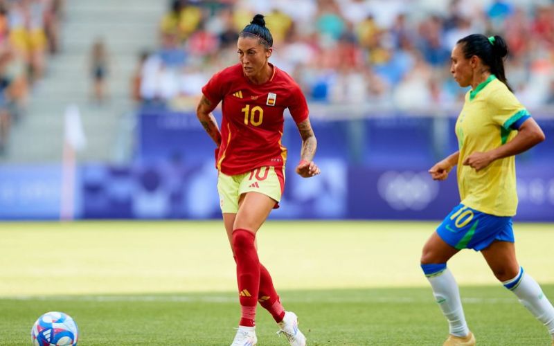 (Foto: Reprodução/ Redes Sociais) Espanhola desdenha da seleção brasileira após derrota no futebol e tem perfil ‘invadido’