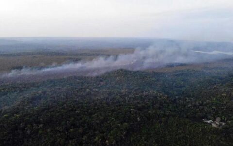 Fumaça de queimadas atinge cidades de dez estados