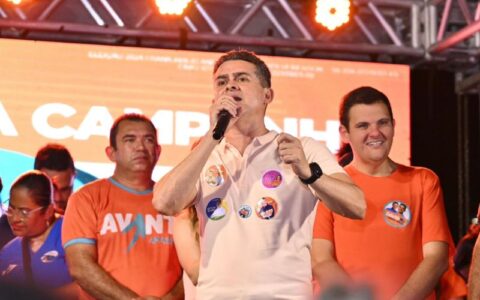 Chapa do Avante mobiliza multidão em adesivaços e comícios