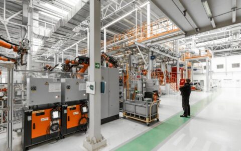 Produção industrial de junho tem forte alta de 4,1% ante maio, aponta IBGE