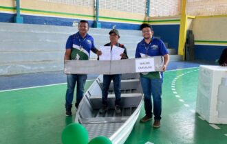 Em Amaturá, agricultores e pescadores recebem R$ 400 mil em crédito rural