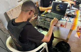 Homem suspeito de produzir material relacionado a abuso sexual infantil é preso