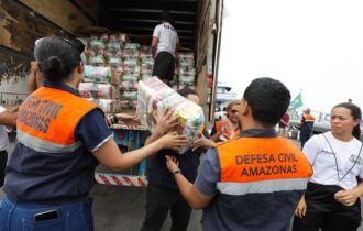 Mais de 496 toneladas de alimentos já foram enviadas para cidades afetadas pela estiagem