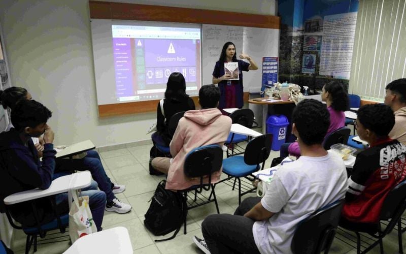 Secretaria de Educação convoca novos alunos para projeto Jovem Bilíngue