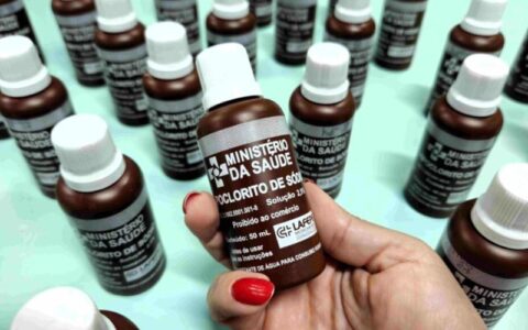 FVS realiza distribuição antecipada de hipoclorito para municípios afetados pela estiagem
