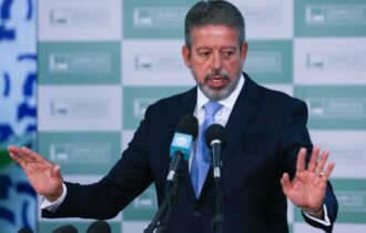 Centrão desconfia de 'aliança' entre Supremo e Planalto