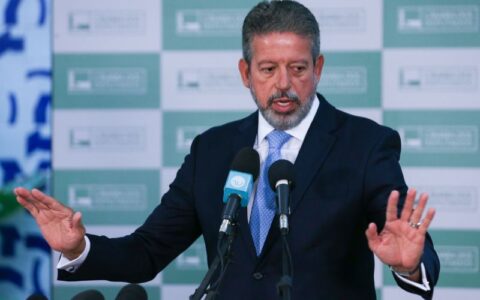 Centrão desconfia de 'aliança' entre Supremo e Planalto