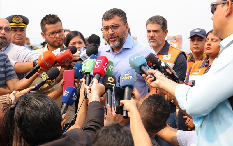 (Foto: Alex Pazuello/Secom) Wilson Lima acompanha primeiro envio de ajuda humanitária a municípios do Amazonas