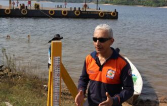 Em Nhamundá, Defesa Civil do Amazonas instala estação de réguas linimétricas