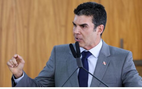 Avião com governador do Pará faz pouso de emergência em Tucuruí