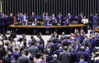 Deputados devem discutir segunda projeto da reforma tributária