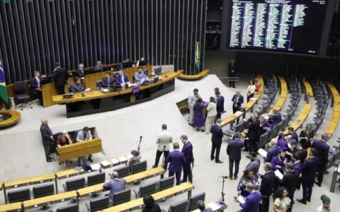 Deputados pedem ajuda para tempo de estiagem no Amazonas