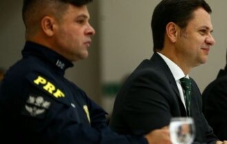 PF indicia Torres e Vasques
