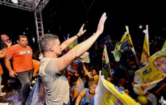 David ganha vantagem com mais de 13 pontos de liderança, mostra pesquisa DAP